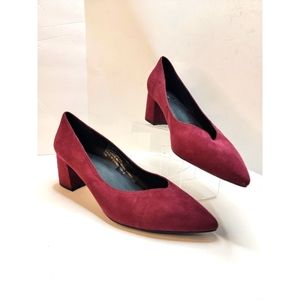NWOT - Ellos - Burgundy Fabric Pumps